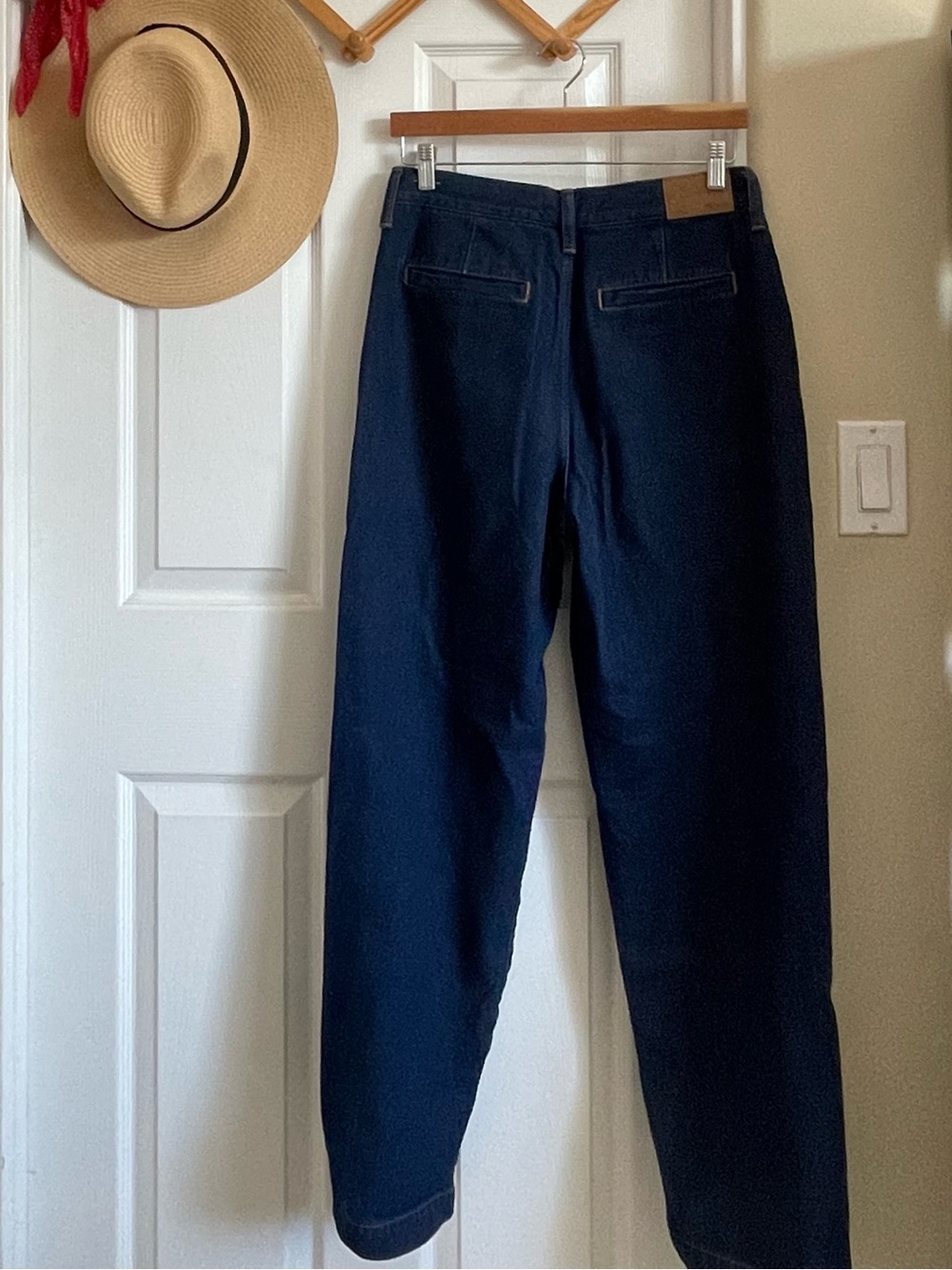 MADEWELL Baggy Straight Jeans in Woodham Wash: Pleated Edition - Picture 2 of 13
